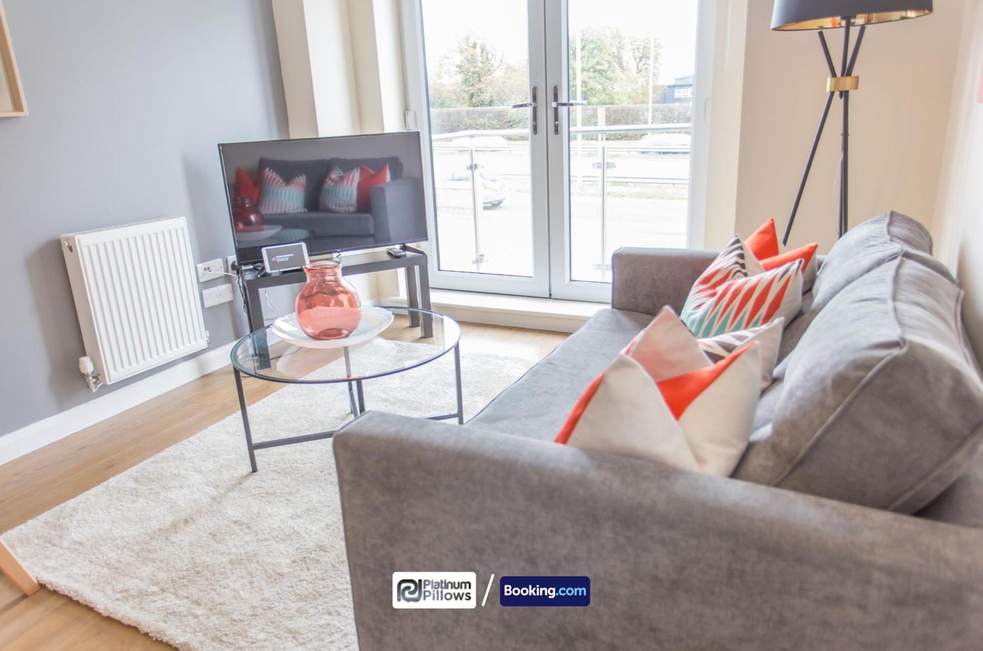 Modern Oxford 2 Bedroom Apartments, Near Headington Hospital, Families & Contractor Accommodation With Parking Exterior foto