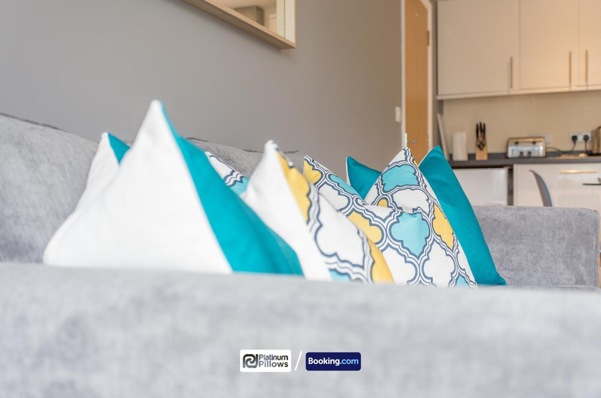 Modern Oxford 2 Bedroom Apartments, Near Headington Hospital, Families & Contractor Accommodation With Parking Exterior foto