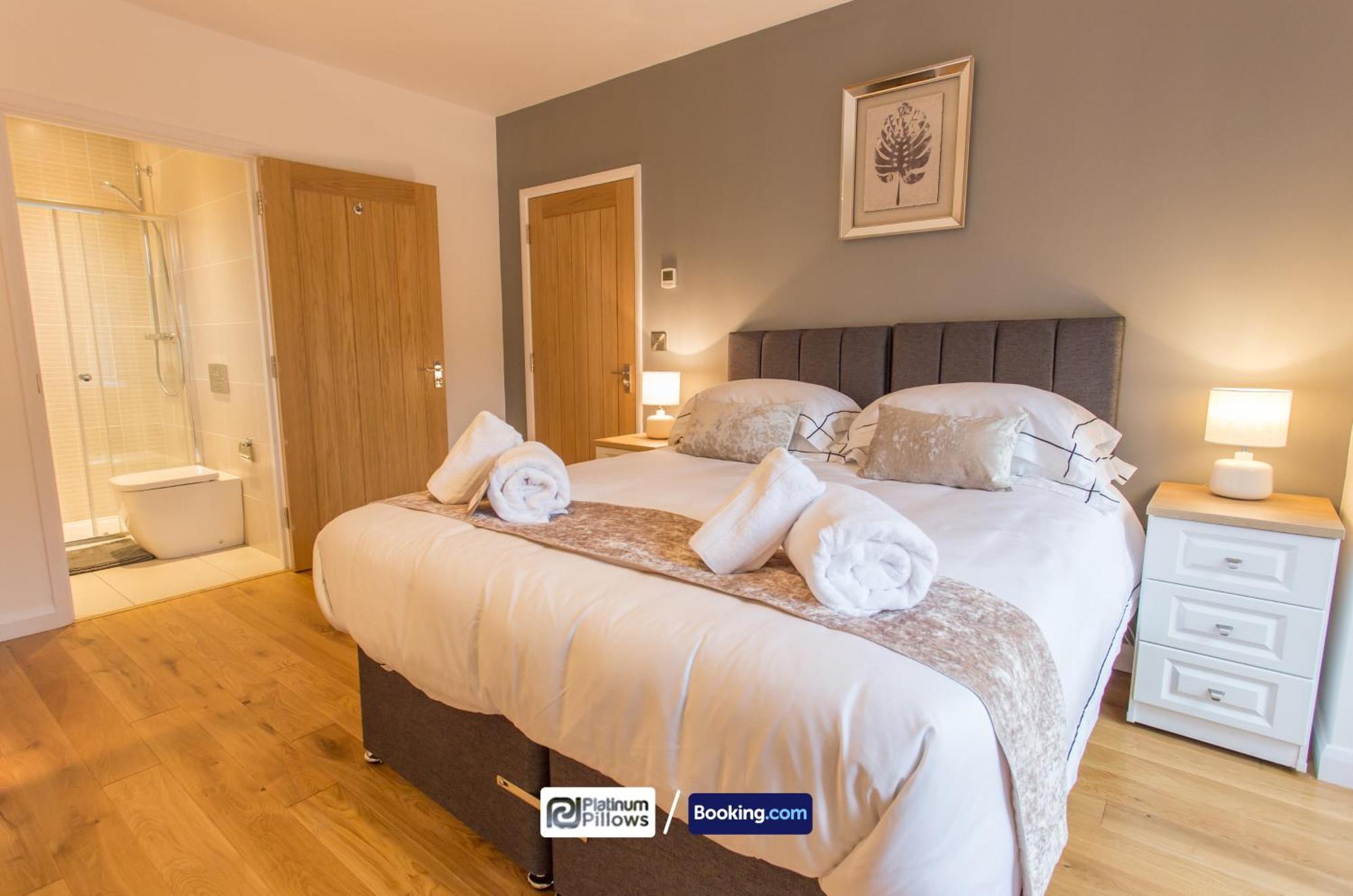 Modern Oxford 2 Bedroom Apartments, Near Headington Hospital, Families & Contractor Accommodation With Parking Exterior foto