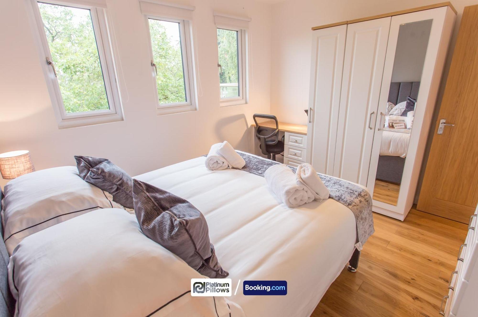 Modern Oxford 2 Bedroom Apartments, Near Headington Hospital, Families & Contractor Accommodation With Parking Exterior foto